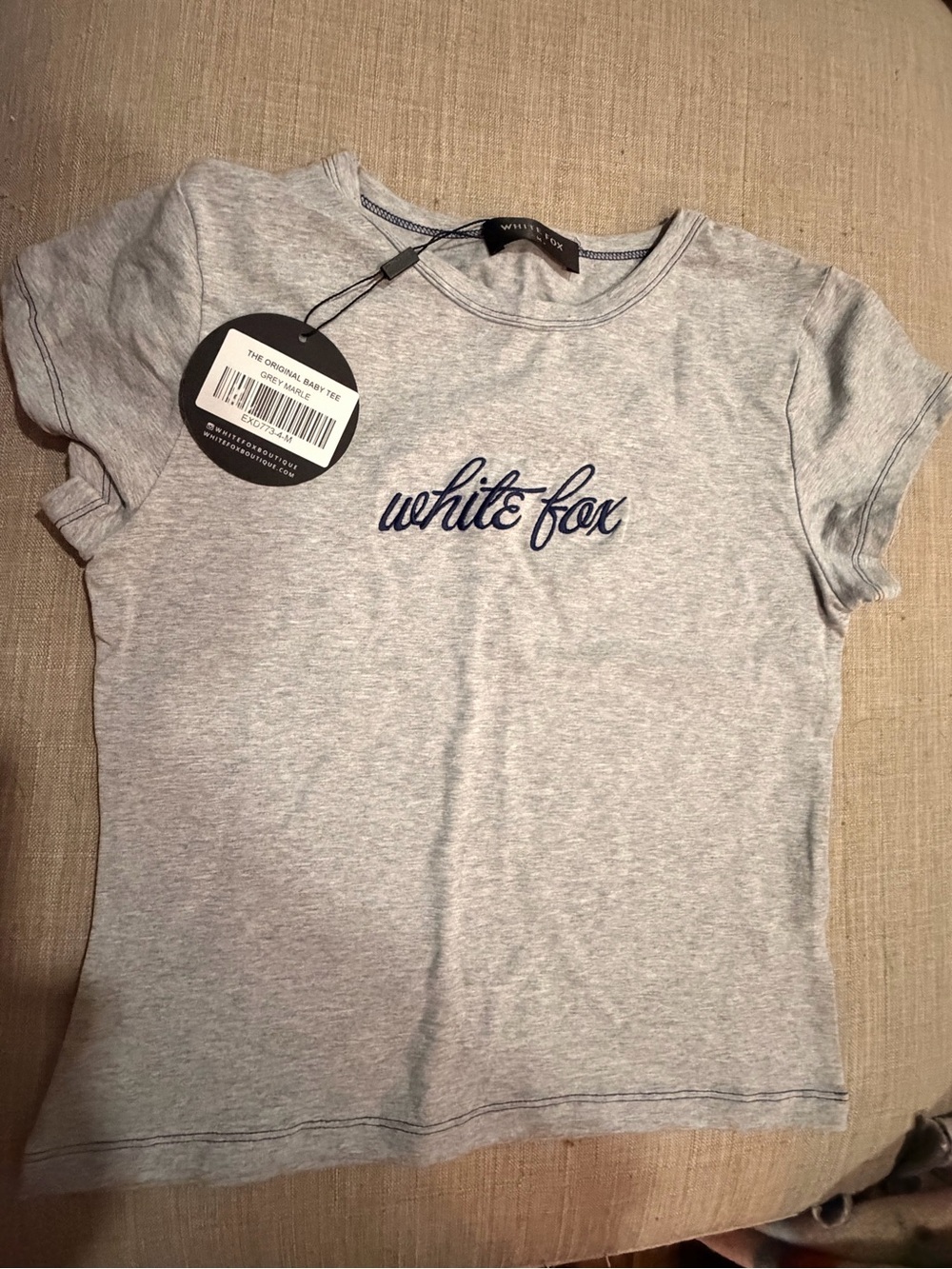 White Fox Boutique Light Gray Short Sleeve Logo Tee